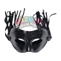 Siyah Plastik Maske